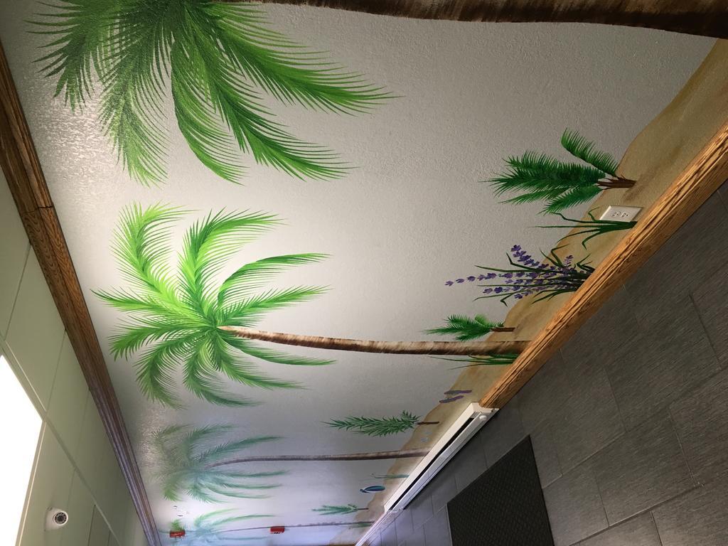California Palms Hotel And Suites Austintown Esterno foto